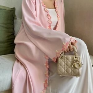 Algerian aid dresses